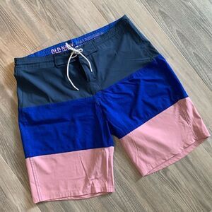 Mens Old Navy board shorts size L